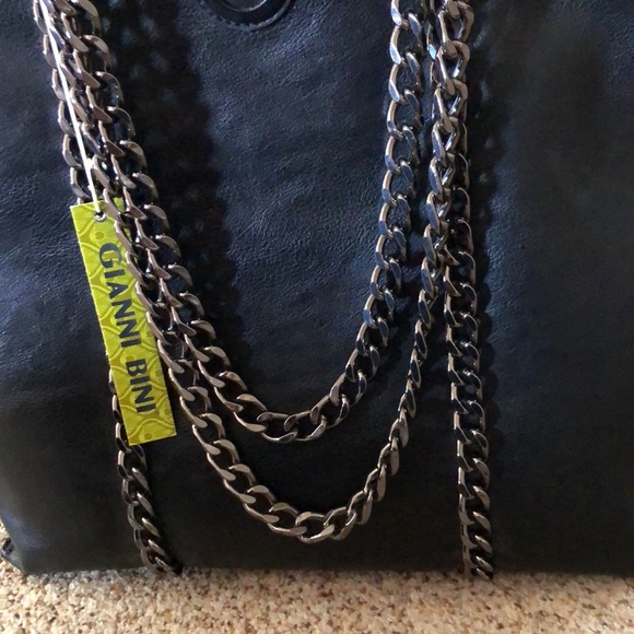 Gianni Bini Chain handle Bag - Picture 9 of 10